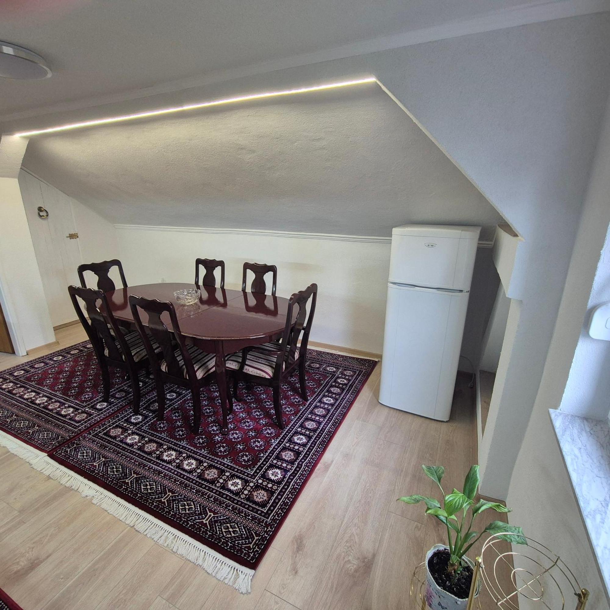 Bosnian Secret Apartment *