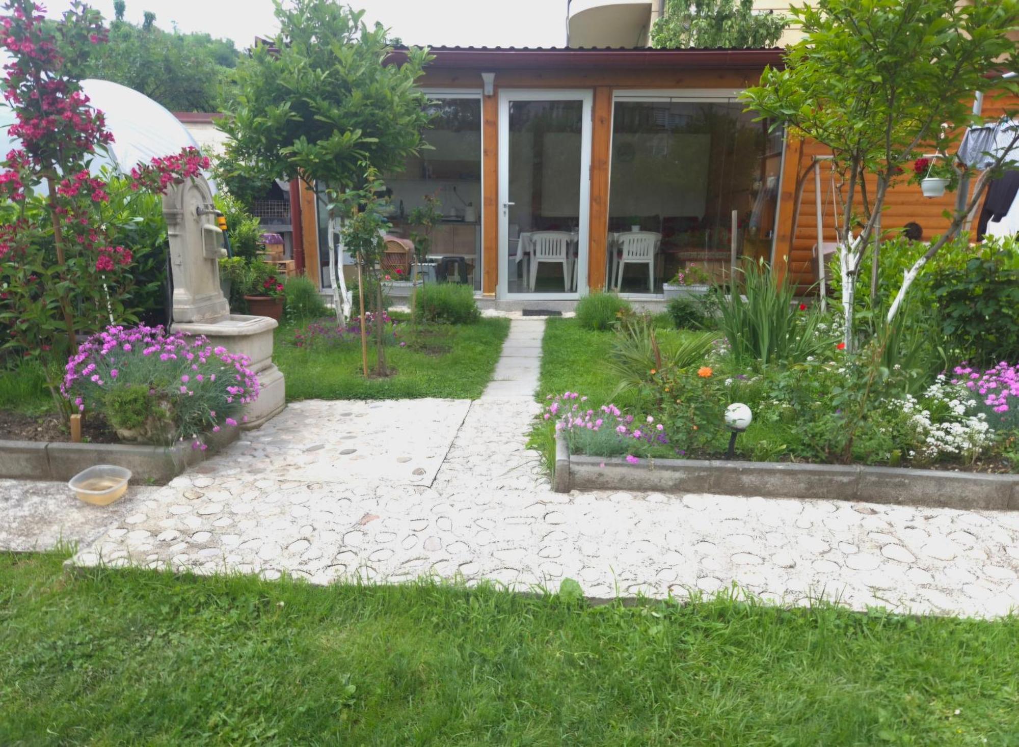 Bosnian Secret Apartment